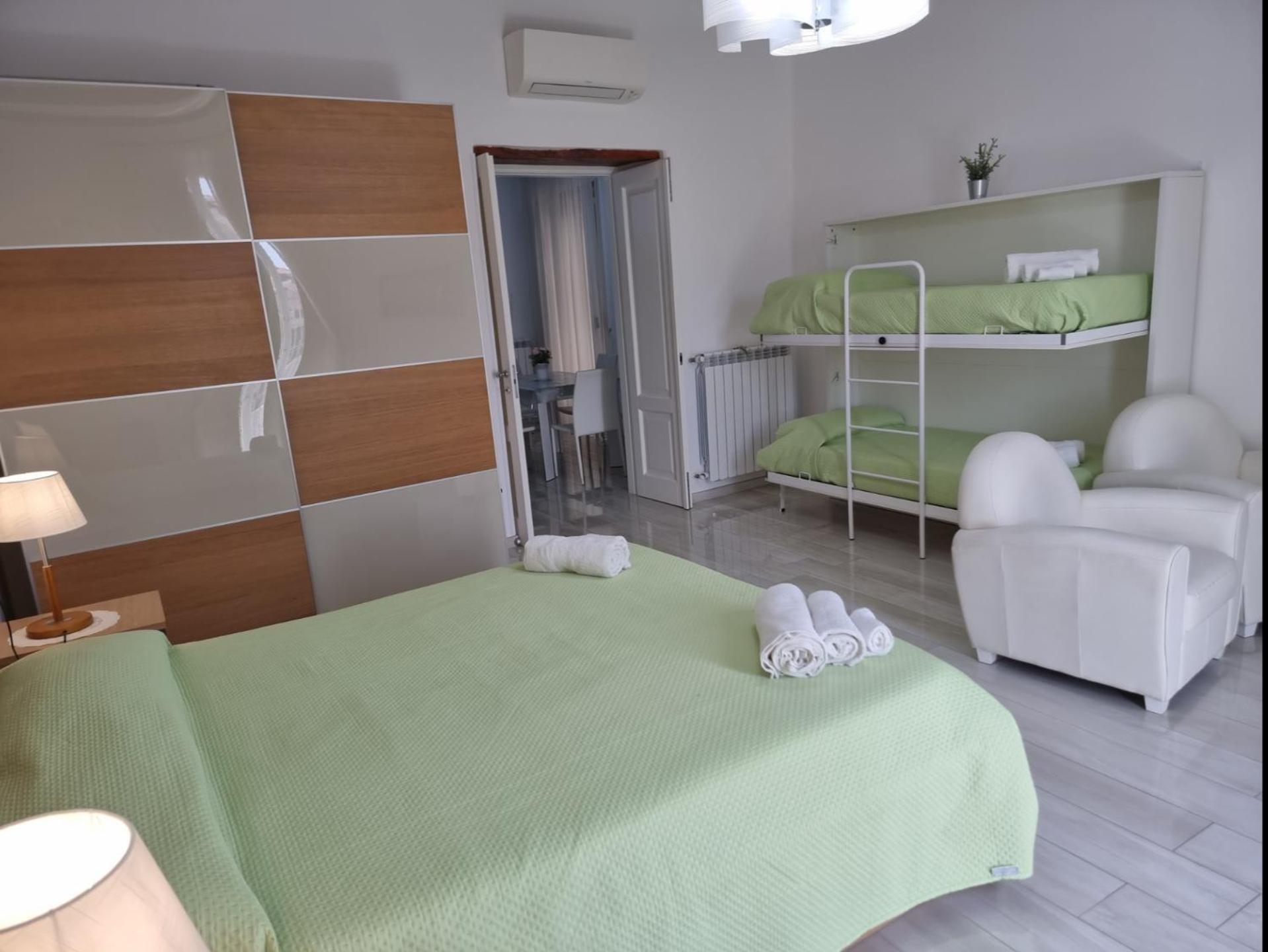 Al Teatro Verdi Luxury Apartment Salerno Exterior foto