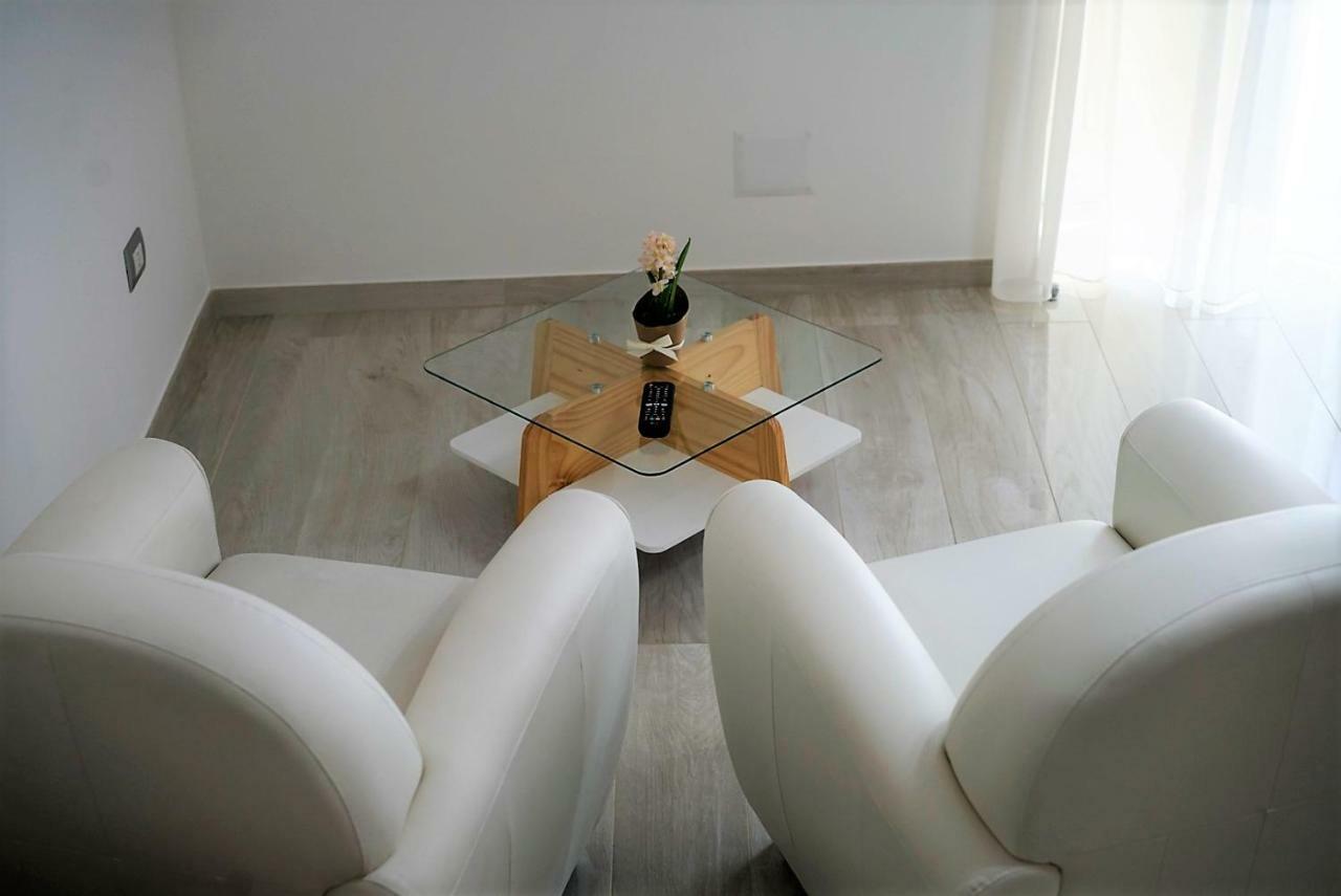 Al Teatro Verdi Luxury Apartment Salerno Exterior foto